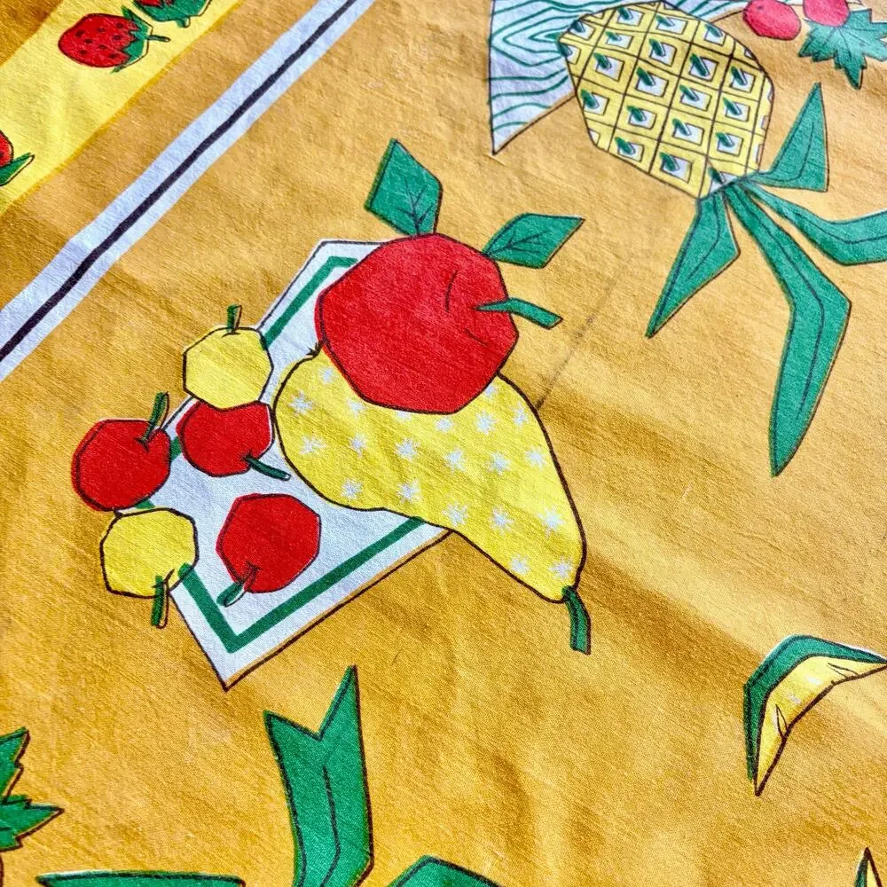 Vintage Cotton Fruit Tablecloth 46